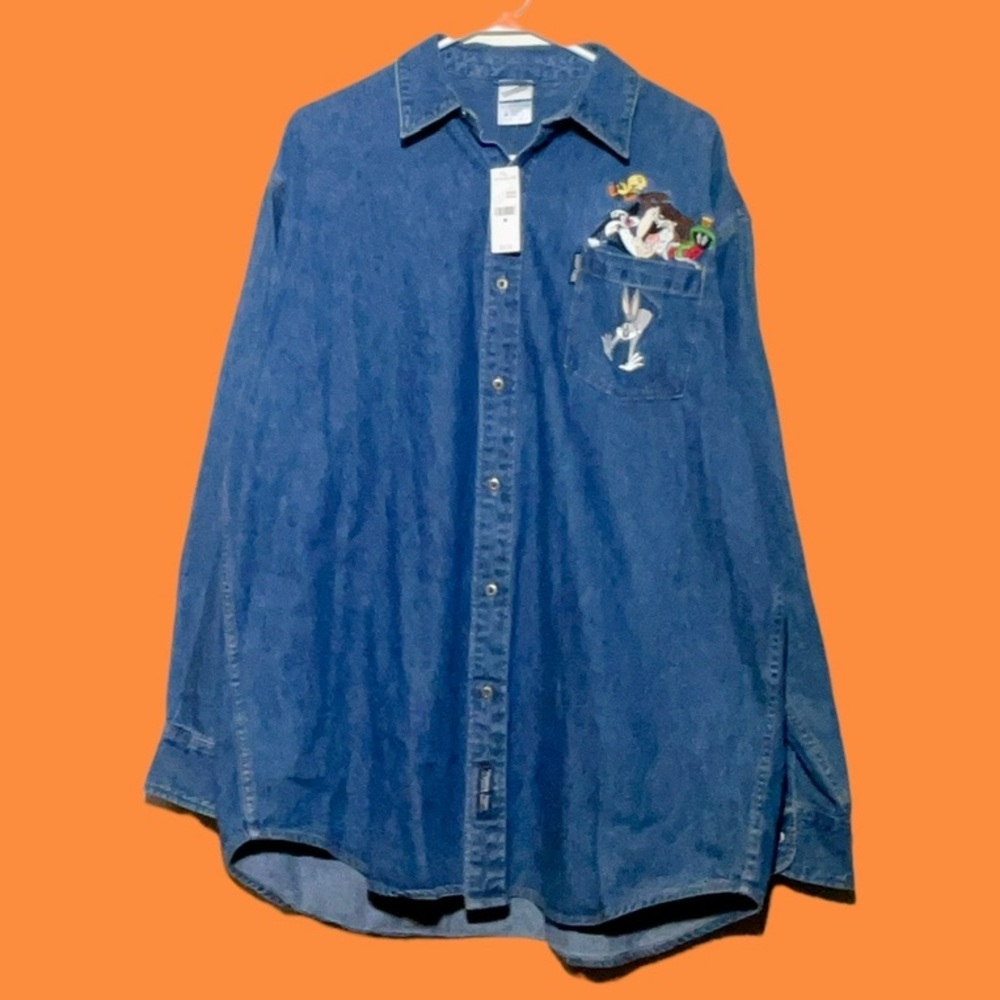 Vintage NWT Embroidered Looney Tunes Denim Buttonup.